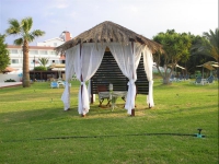 Adelais Bay Hotel - 