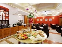 Best Western Premier Majestic Plaza -   